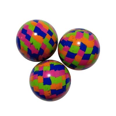 China Sports Toy 27mm Rubber Bouncy Ball Volume Mixed Economical For Vending Machine for sale