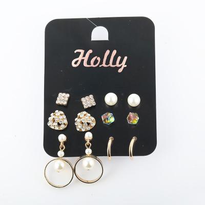 China Latest High Quality Hot Selling Alloy Earrings Women Gold Plated Jewelry Earrings For Decoration for sale