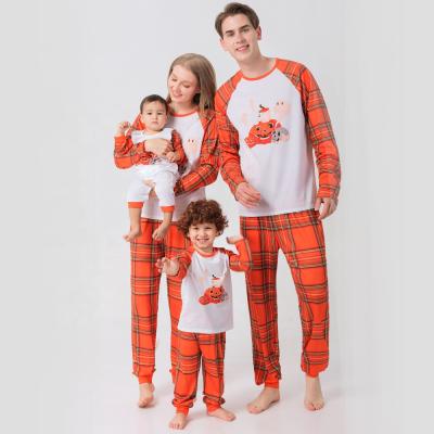 China 2021 Breathable Christmas Sleepwear New Arrival High Quality Mom Family Pajamas Long Sleeve Women Pajamas Set For Women for sale