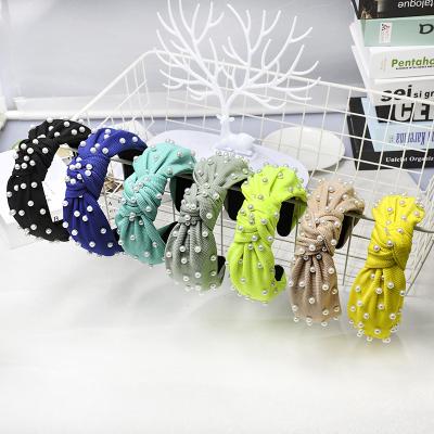 China 2021 Wholesale Hot Selling Fabric Hair Accessories Girls Fine Custom Diamond Fabric Knot Plastic Headband Pearl Hair Bands For Women for sale