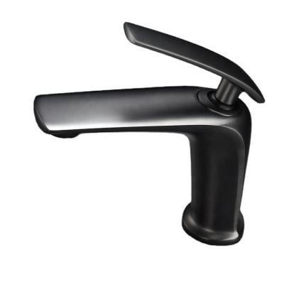 中国 Hot Metered Faucets And Cold Gray Contemporary Single Handle Basin Faucet Brass Basin Mixer Gun Bathroom Faucets 販売のため