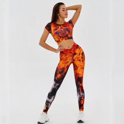 China Women's Happy Copy of New High Quality Hot Fire Style Breathable 2 Piece Hip-Lifting Suit Yoga Set Gaiters High-waisted Plus Size Clothing for sale