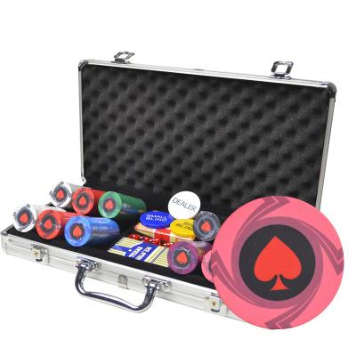 China 300PCS/LOT Fishing Round Ceramic Heart Coins Texas Hold 'Em No Face Value Ceramic Poker Chip Entertainment Chips Set for sale