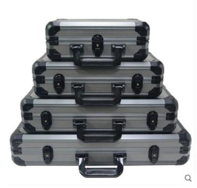 China Black Texas Poker Chips Capacity Suitcase 200-500pcs Casino Jack Container Box Thick Aluminum Suitcase for sale