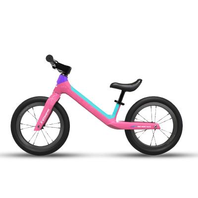 China Lightweight Aluminum Alloy Balance Carbon Fiber Baby Running Bicycle Kids Walking Bike For Kids Pink Yellow for sale