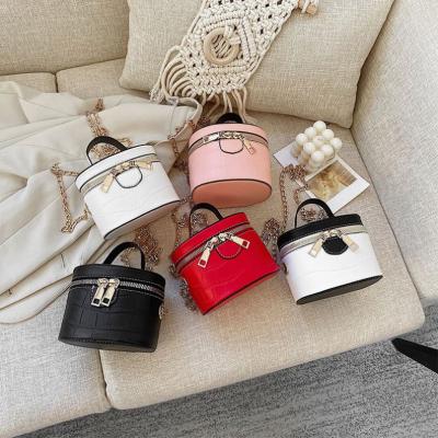 China High quality chain lady bags new design ladies bag little girl kids purses for sale