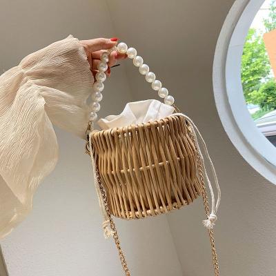 China High quality 2021 summer purse fashion bead chain ladies beach purse purse bamboo wooden purse and handbag for sale