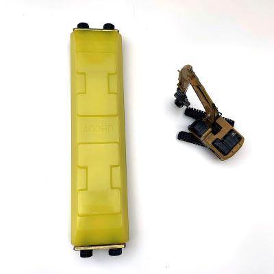 China Excavator Factory Supplied Crawler and Customized Rubber Urethane Track Shoes, Excavator Parts, 400mm Plate Chain/Track Shoes for sale