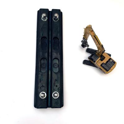 China Rubber Crawler Excavator 400mm Track Pad Bolt Clamp For Paver Mill for sale