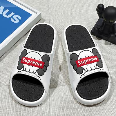 China 2022 new high quality fashion summer slide men's slippers couples word outdoor home non-slip sandals and slippers for sale