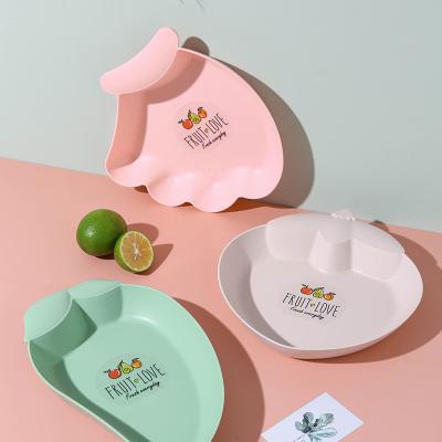 China Viable creative design fruit shape cute candy box, household strawberry plastic food tray for sale