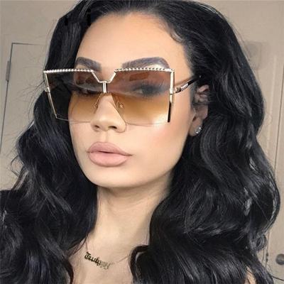 China Fashion Sunglasses Shape Square Ladies Metal Frame Gradient Glass Oversized Women Trendy Sun Glass Shades Sunglasses for sale