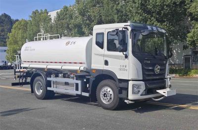 China Robust Road Watering Truck For Environmental Cleaning And Spraying Operations for sale