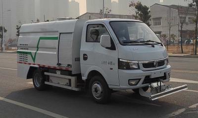 China Easy Cleaning And Maintenance Road Repair Truck for Non Motorized Vehicle Lanes for sale