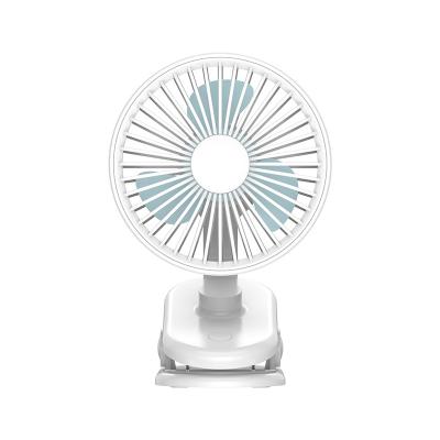 China Portable Mini Fan USB Rechargeable Desktop Fan Mini Electric Fan To Table Cut Out / Rechargeable PSE Certification for sale