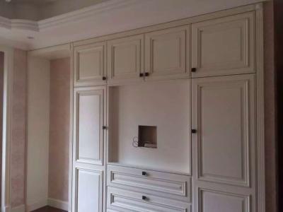 China Guardarropa de la puerta de madera sólida, gabinete de la TV, muebles de la sala de estar, armario de madera, guardarropa de madera en venta