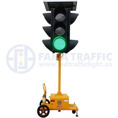 China New Design PC Plastic Anti-UV Movable Portable Solar LED Traffic Light Four Side Solar Powered Traffic Lights for sale