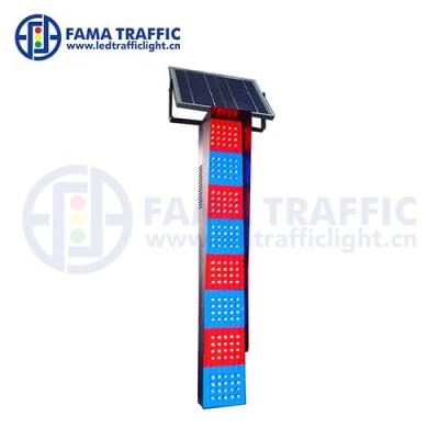 China Plastic PC LED Anti-UV Solar 140mm*120mm Flashing Warning Lights / Solar Powered Red Blue Traffic Light for sale