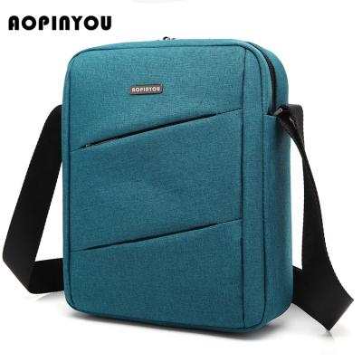 China Durable Coolbell 2021 Custom Made Men Women Girls New Polyester Material Waterproof Luxury Square Shoulder Cross - Body Bag for sale