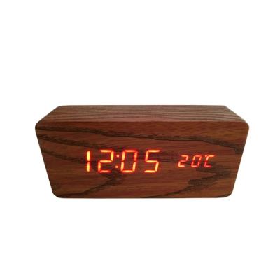 China 2021 New Arrival LED Clock Cube Cool Wooden Digital Carving Digital Wooden Clock for sale