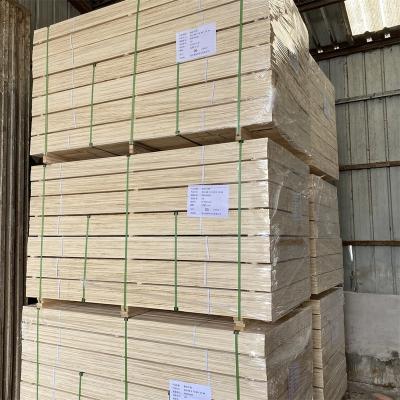 China LVL Factory Modern Pine Laminated Veneer Plywood Lumber LVL for sale