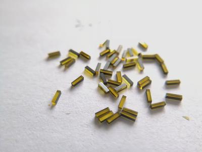 中国 3×0.8×0.8mm 黄色のCVDHPHT ダイヤモンドスティック 販売のため