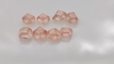 Cina HPHT CVD diamante rosa diamante grezzo non tagliato per gioielleria rosa diamante di grandi dimensioni in vendita