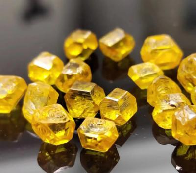 Cina light or dark yellow lab grown diamond  fancy yellow uncut rough diamond HPHT raw material stone in vendita