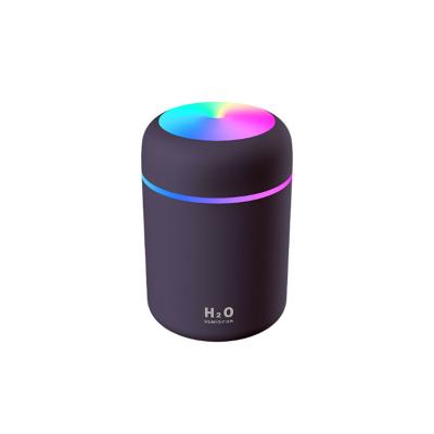 China Car Usb Led Lighting Aroma Essential Oil Diffuser Mini Ultrasonic Atomizer Usb Room Car Humidifiers Aroma Air Humidifier for sale