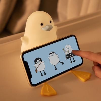 China Eco-friendly Material Duck Night Light For Kid Gift Home Deco Silicone Table Lamp Soft Animal Christmas Gift LED Lighting Besides Nursery Lamp for sale