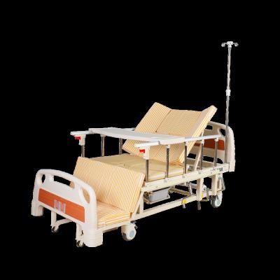 China Hospital Nursing Home C01 Manual multifunctional turning over nursing bed hospital home use function adjustable medical manual bed for sale