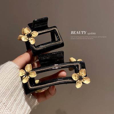 China Fashion Most Popular European and American Vintage Custom Hook Clip Ins Flower Hair Clip Claw for sale