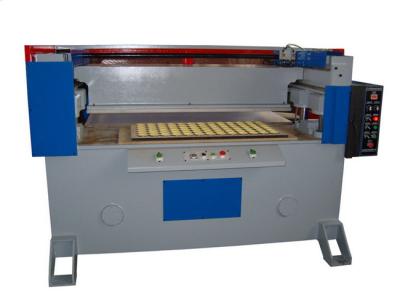 China Volledige Automatische Plastic Snijmachine voor de Producten van de Huistextiel/Textielsnijmachine Te koop