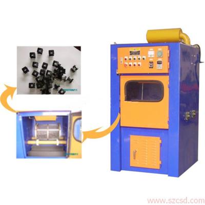 China Burr Cutting Brush Deburring Machine , High Success Rate Plastic Polishing Equipment for sale