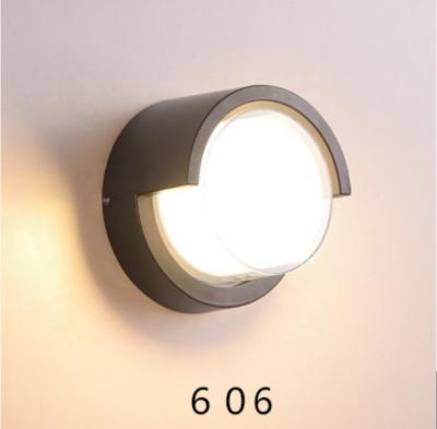 China Modern Waterproof Moden LED Porch Sconce Wall Lights IP65 Motion Sensor Wall Lamp Landscape Spotlight Balcony Corridor Outdoor Garden for sale