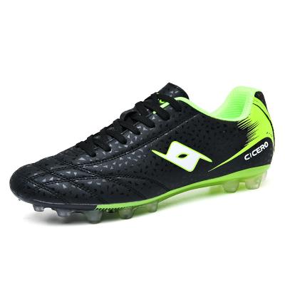 China EVA Factory Customize Men Football Boots Top Soccer Boots Sneakers for sale