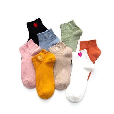 China QUICK DRY Ladies Ankle Socks Women Socks Fashion New Ankle Lace Printed Love Embroidered Custom Made Socks for sale