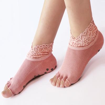 China Adult Comfy Open Toe Yoga Socks Aqua Shoes Cotton Gym Pilates Grip Wholesale Anti Slip Yoga Socks for sale