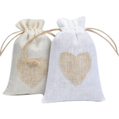 China Handmade Burlap Bags With Drawstring Hessian Burlap Heart Print Bag For Halloween Wedding Jewelry Gifts for sale