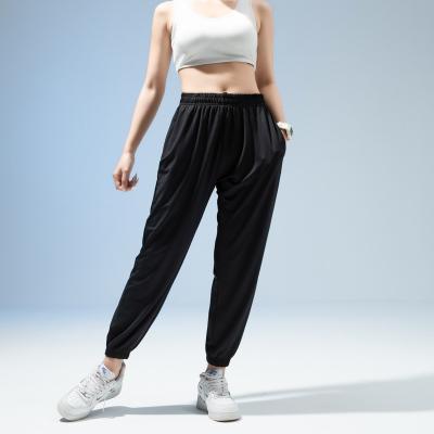 China Logo Fitness Wear Sets Customized QUICK DRY High Quality Work, Customizable Black Color Sports Active Tops Women Fitness Wear Pants for sale