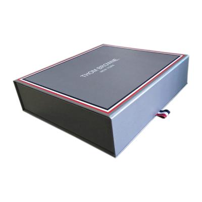 China Recycled Luxury Custom Black Magnetic Materials Lid Closure Shoe Gift Box Unveiling Box With Magnetic Closure for sale