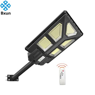 China Intelligent Integrated Solar ROAD Light 300W 400W 500W Waterproof Outdoor Led Solar Street Light for sale