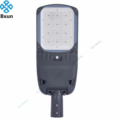 China Outdoor Wide Illumination Area High Lumen Street Lights IP65 Road Lighting Waterproof Aluminum Alloy AC100V-277V 150W Led Street Light for sale