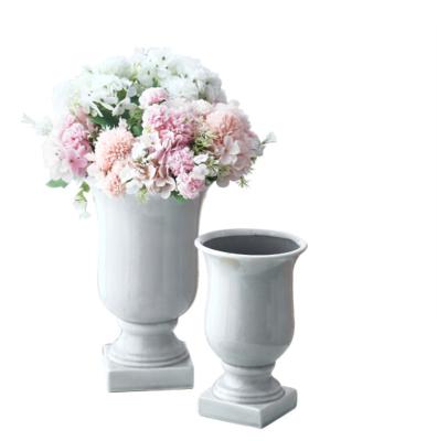 China 2022 New Ceramic Vase Home Traditional Hydroponic Plants Flower Lily Vase Outside Flower Vase for sale