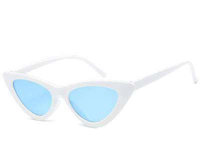 China Triangle Cateye Sunglasses Shape Cateye Sunglasses Fashionable Small Cateye Sunglasses for sale