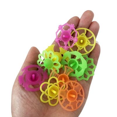 China 3D MODEL Solid Color Plastic MIni Spinning Top Toys For Kids for sale