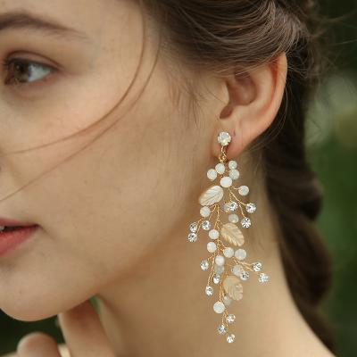 China Romantic Fashion Unique Design Wedding Shell Leaves Bridal Earring Earrings for sale