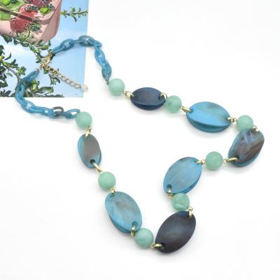 China 2021 Fashion Trendy Single Resin Bead and Circle Acrylic Jewelry for Women Acid Lake Blue Necklace for sale