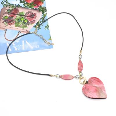 China Factory New Design TRENDY 3D Acrylic Pink Heart Mina Pendant Necklace for sale