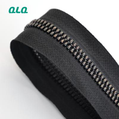 China Sustainable Factory Custom Wholesale Fashion Colors Plastic Zipper for sale